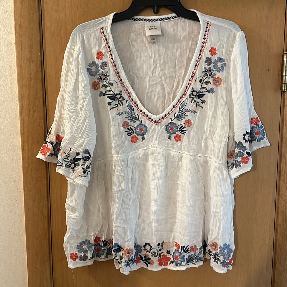 Knox Rose White Floral Embroidered Blouse